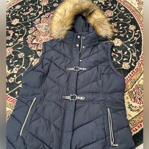 Women's navy blue Quilted Vest with Faux Fur Trim